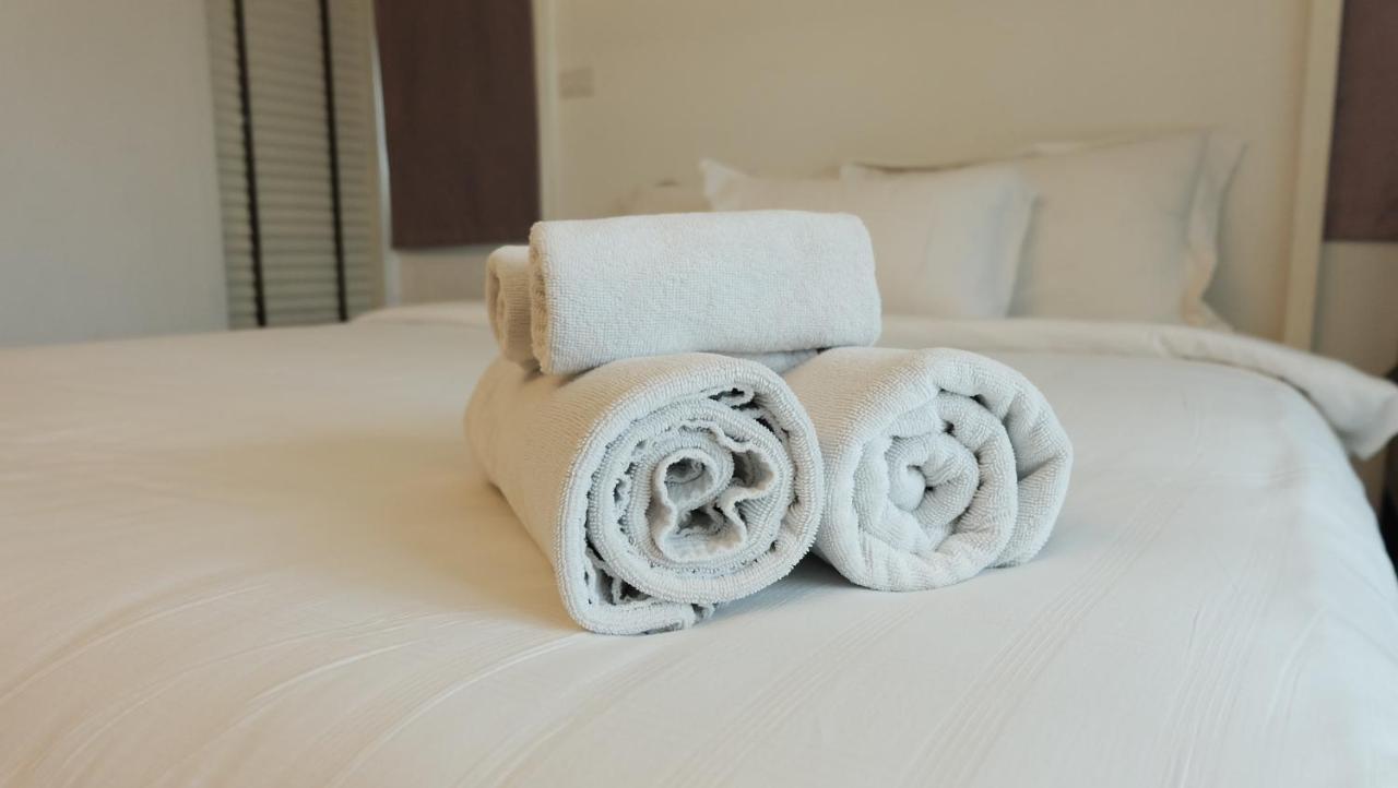 De Pastel Hua Hin Hotel Bagian luar foto
