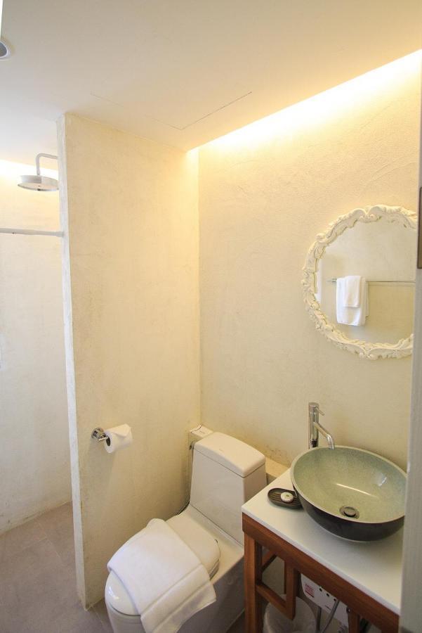 De Pastel Hua Hin Hotel Bagian luar foto