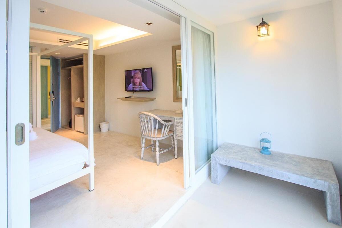 De Pastel Hua Hin Hotel Bagian luar foto
