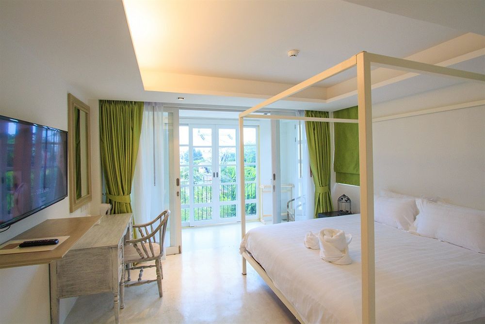 De Pastel Hua Hin Hotel Bagian luar foto