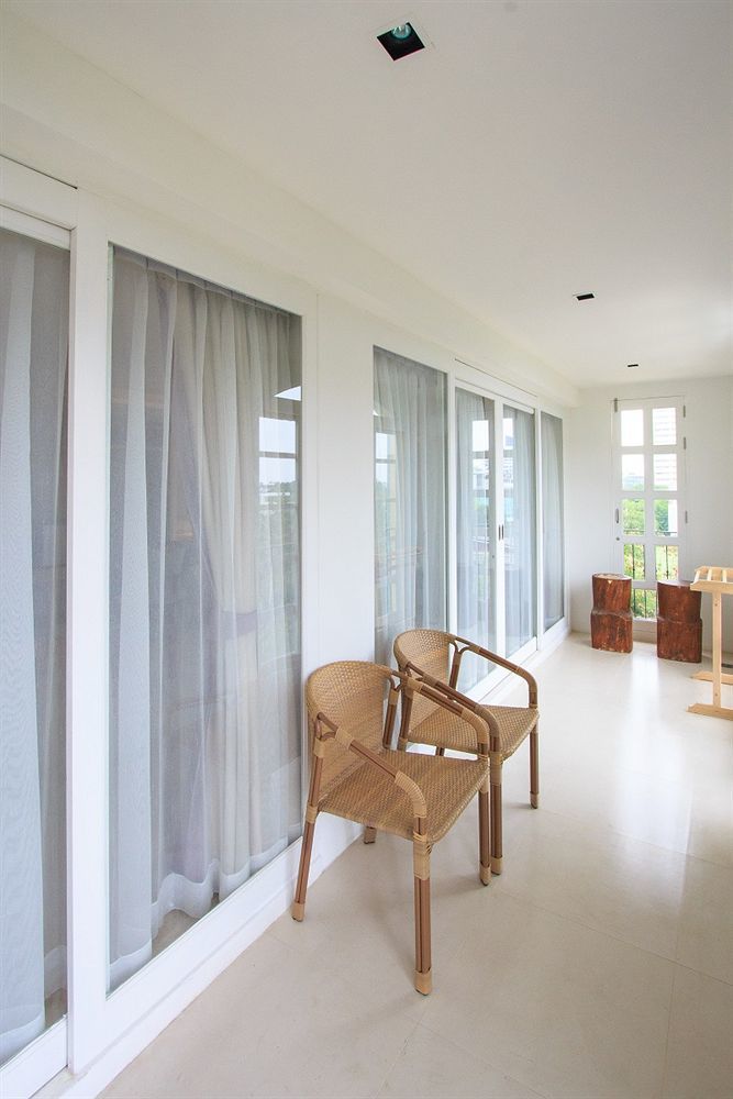 De Pastel Hua Hin Hotel Bagian luar foto